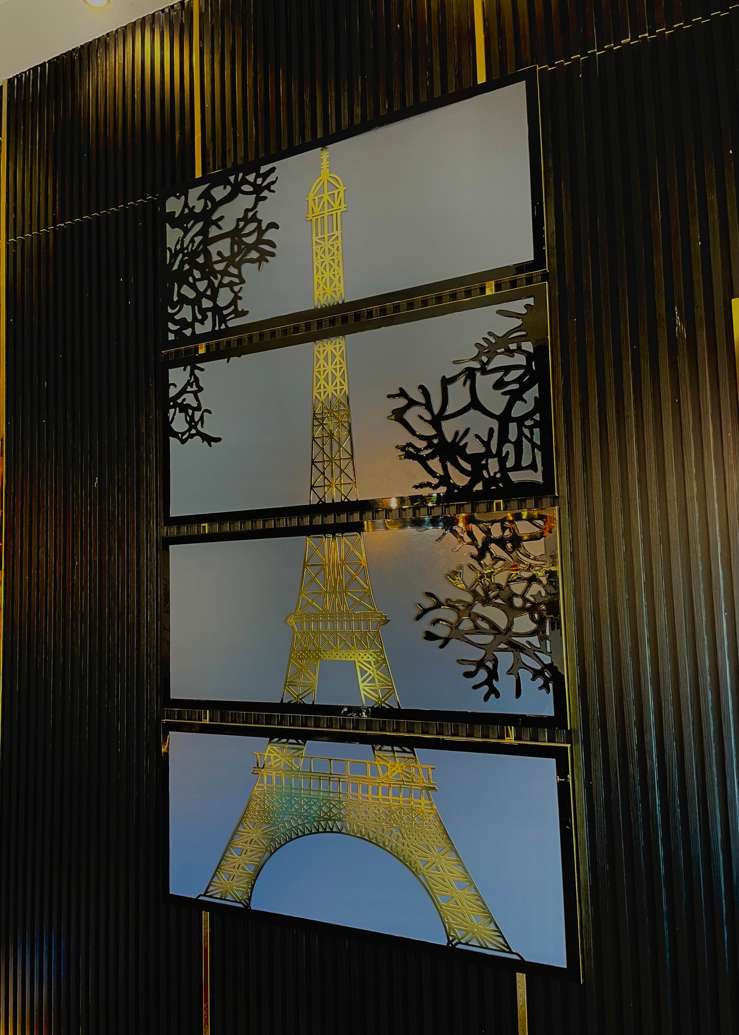 Eiffel Tower Wall Decoration